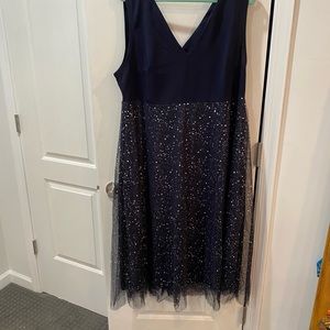 Sz 4x Gown Brand Unknown.  New without tags.